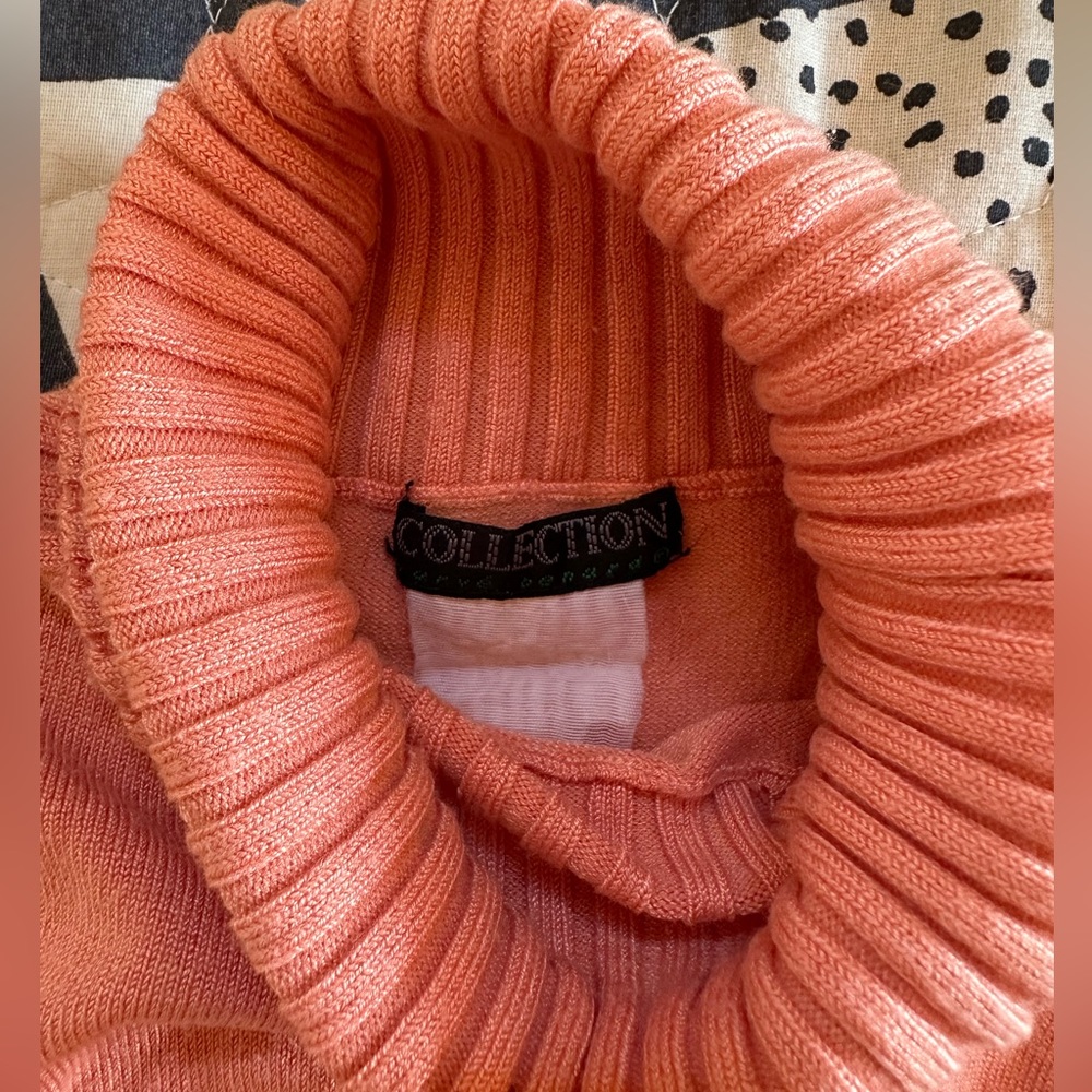 Vintage Harvé Benard Turtleneck Tank | Salmon | Small - Picture 2 of 2